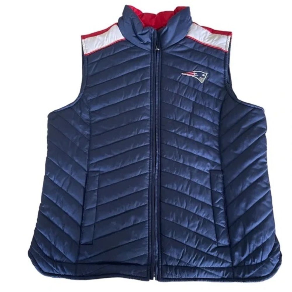NFL: New England Patriots Quilter Puffer Zip : ladies large